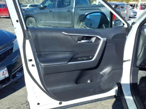 Used 2023 Toyota RAV4 XLE image 14