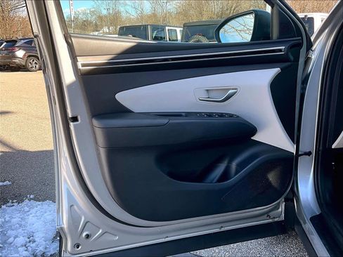 Used 2023 Hyundai Tucson SEL w/ Convenience Package image 9