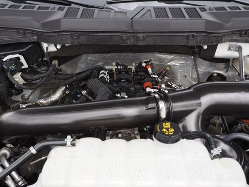 Used 2025 Ford F150 Lariat AWD/4WD image 10