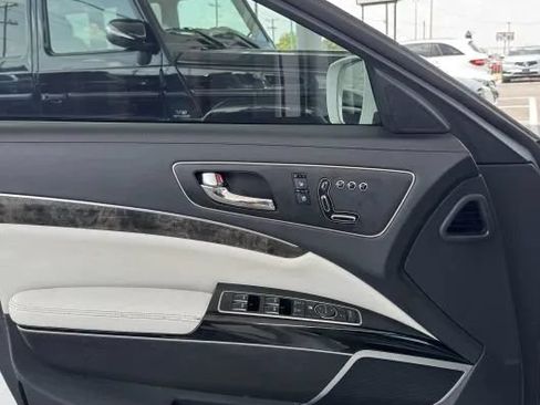 Used 2015 Kia K900 Luxury RWD image 18