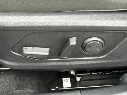 Used 2022 Hyundai Santa Cruz Limited image 16