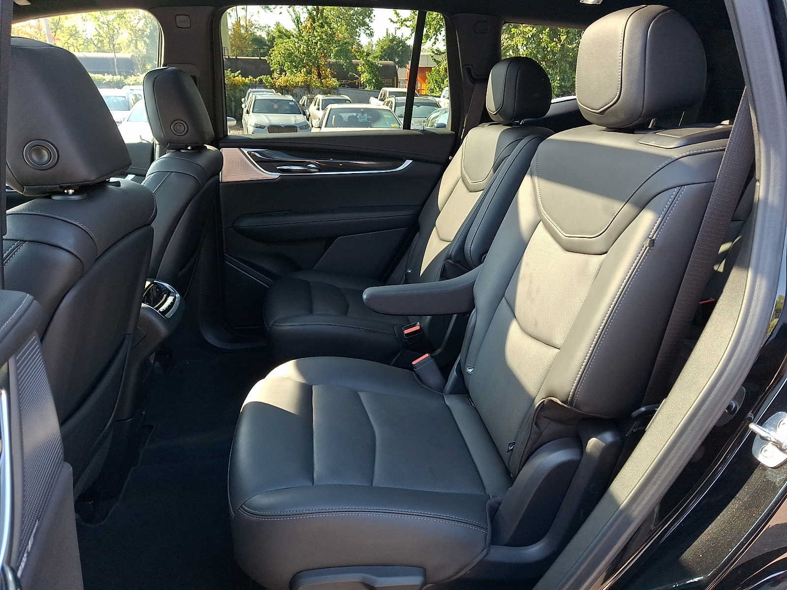 Used 2024 Cadillac XT6 Sport w/ Technology Package AWD/4WD image 8