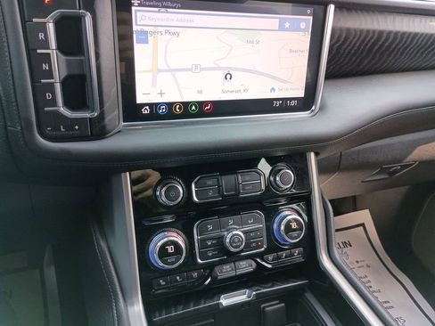 Used 2021 GMC Yukon Denali image 24