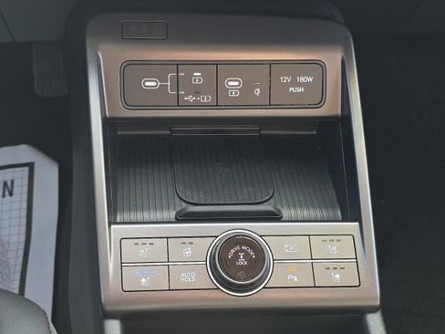 Certified 2026 Hyundai Kona Limited AWD/4WD image 17