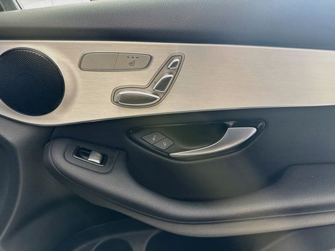 Used 2022 Mercedes-Benz GLC 300 4MATIC image 31