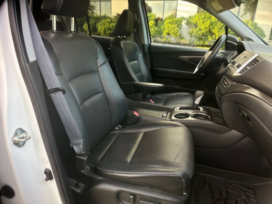 Used 2017 Honda Ridgeline RTL image 19