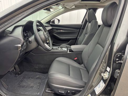 Used 2025 MAZDA MAZDA3 s image 16