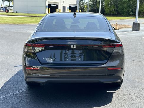 Used 2024 Honda Accord LX image 10