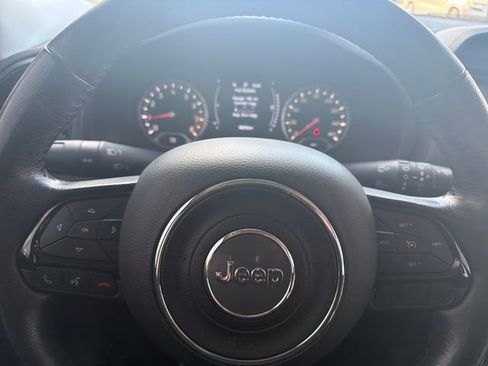 Used 2017 Jeep Renegade Altitude AWD/4WD image 17