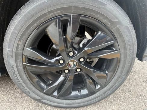 Used 2024 Buick Encore GX Sport Touring AWD/4WD image 12