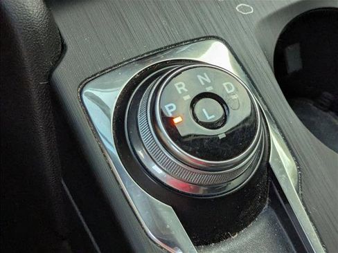 Used 2020 Ford Escape SE image 7