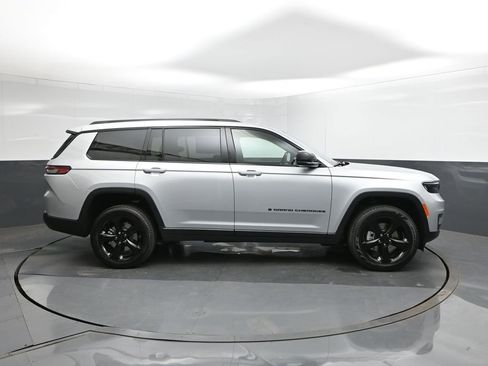New 2025 Jeep Grand Cherokee L Limited w/ Black Appearance Package RWD image 26