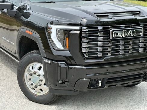 New 2026 GMC Sierra 3500 Denali Ultimate AWD/4WD image 6