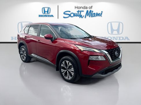 Used 2023 Nissan Rogue SV image 1