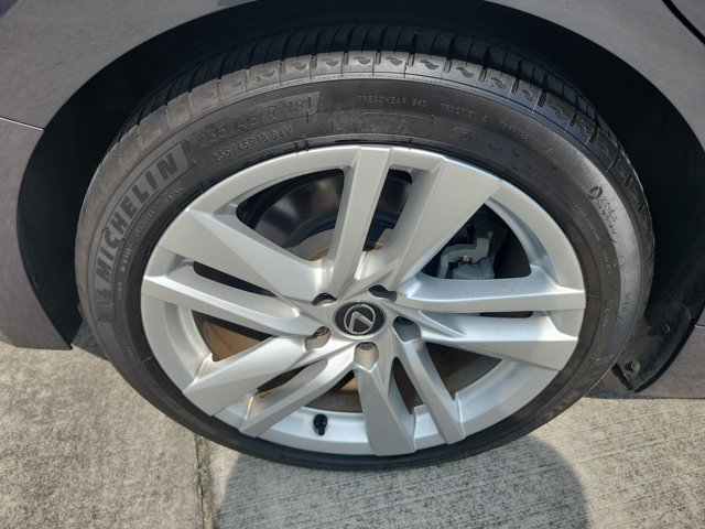 Used 2024 Lexus IS 300 w/ Comfort Package RWD image 9