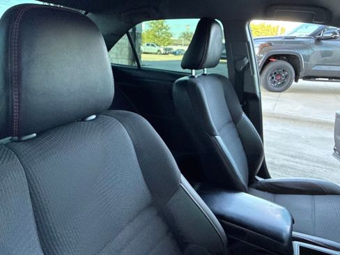 Used 2017 Toyota Camry SE FWD image 21