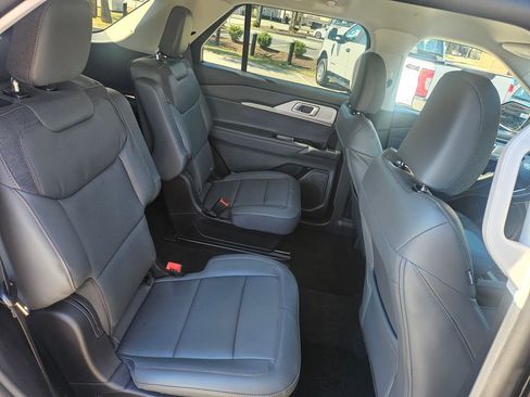 New 2026 Ford Explorer Active w/ Active Comfort Package image 9