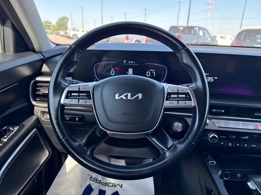 Used 2025 Kia Telluride S AWD/4WD image 14