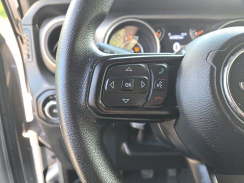 Used 2019 Jeep Wrangler Sport AWD/4WD image 30