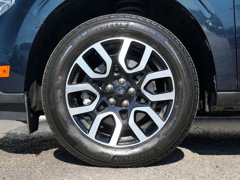 Used 2022 Ford Maverick Lariat w/ Lariat Luxury Package image 13