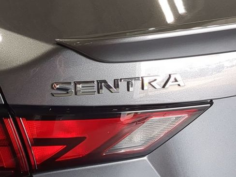 Used 2020 Nissan Sentra SR FWD image 16