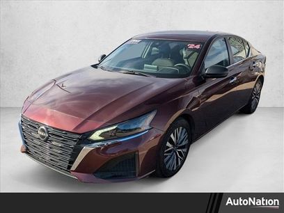 Used 2024 Nissan Altima 2.5 SV