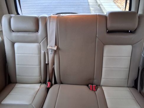 Used 2004 Ford Expedition Eddie Bauer image 35