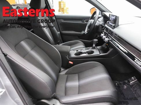 Used 2025 Honda Civic Sport image 23