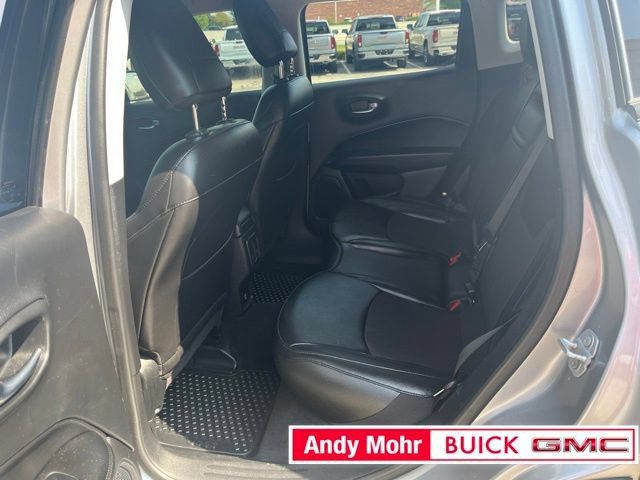 Used 2020 Jeep Compass Latitude AWD/4WD image 32