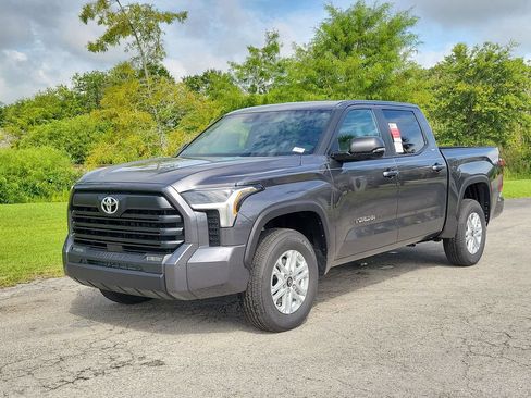 New 2026 Toyota Tundra SR5 w/ SR5 Premium Package AWD/4WD image 31