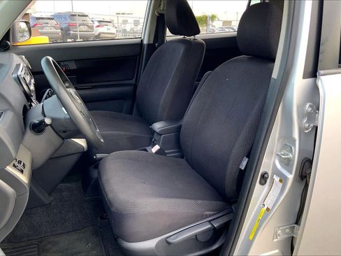 Used 2009 Scion xB image 7