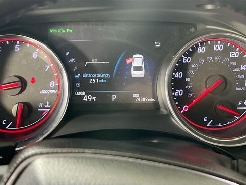 Used 2018 Toyota Camry XSE image 12