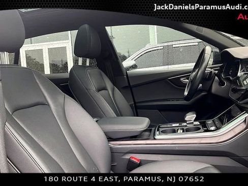 Used 2021 Audi Q8 Premium Plus w/ Premium Plus Package AWD/4WD image 7