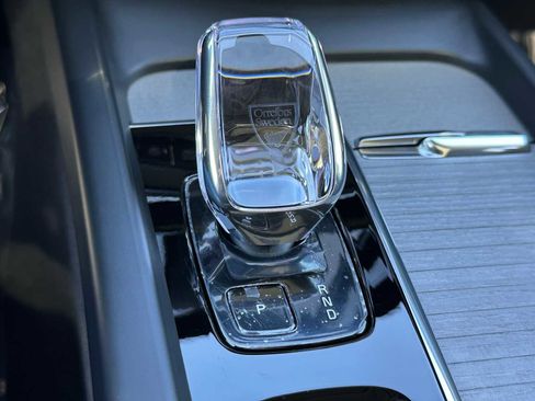 New 2025 Volvo XC60 B5 Ultra w/ Protection Package Premier image 30