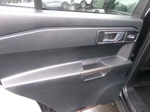 Used 2022 Ford Explorer 4WD Police Interceptor image 25