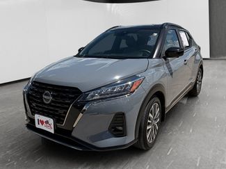 Used 2023 Nissan Kicks SR w/ SR Premium Package FWD video 1