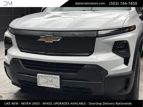 Used 2024 Chevrolet Silverado EV W/T AWD/4WD image 14