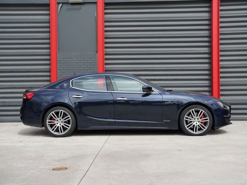 Used 2021 Maserati Ghibli S GranLusso RWD image 4