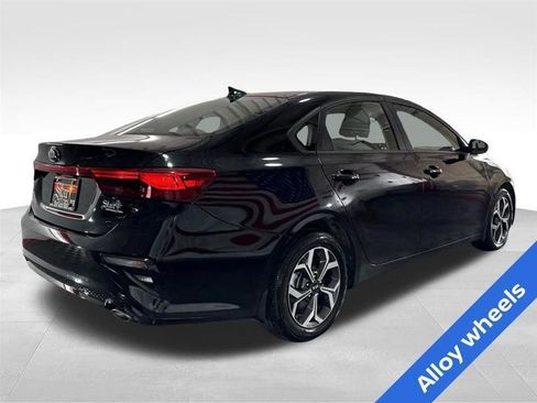 Used 2020 Kia Forte LXS FWD image 5