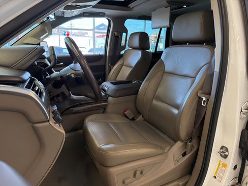 Used 2019 Chevrolet Tahoe LT image 36