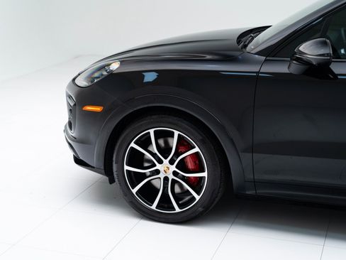 Certified 2023 Porsche Cayenne GTS image 11
