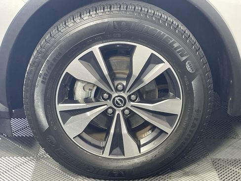 Used 2023 Nissan Murano SV image 10