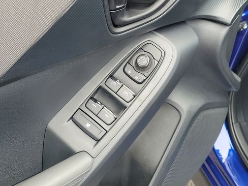 Certified 2025 Subaru Crosstrek 2.0i Premium image 21