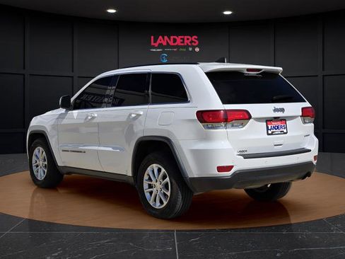 Certified 2022 Jeep Grand Cherokee Laredo X image 2