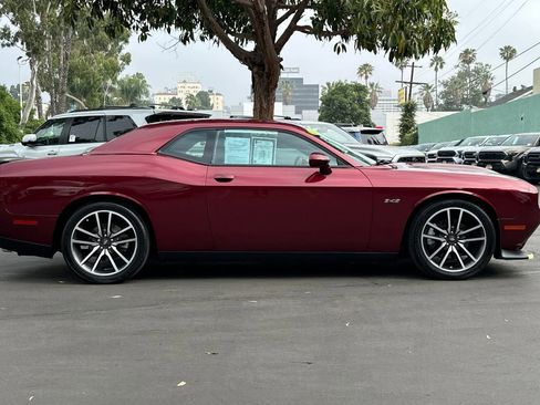 Used 2023 Dodge Challenger R/T RWD image 3