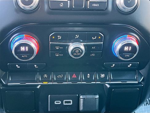 Used 2021 GMC Sierra 1500 Elevation image 16