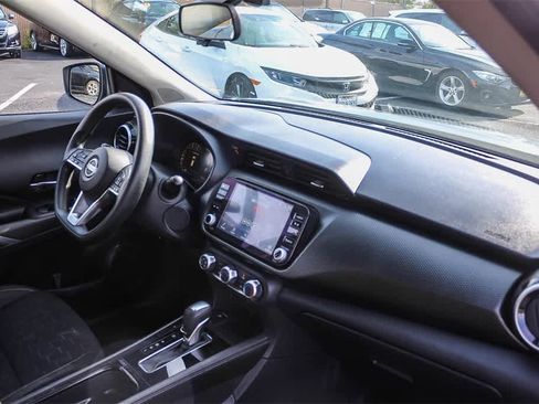 Used 2024 Nissan Kicks SV image 21