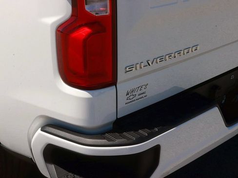Used 2026 Chevrolet Silverado 1500 RST AWD/4WD image 9