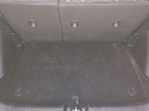 Used 2021 Hyundai Venue SE image 32