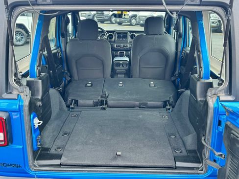 Used 2022 Jeep Wrangler Unlimited Sport AWD/4WD image 16
